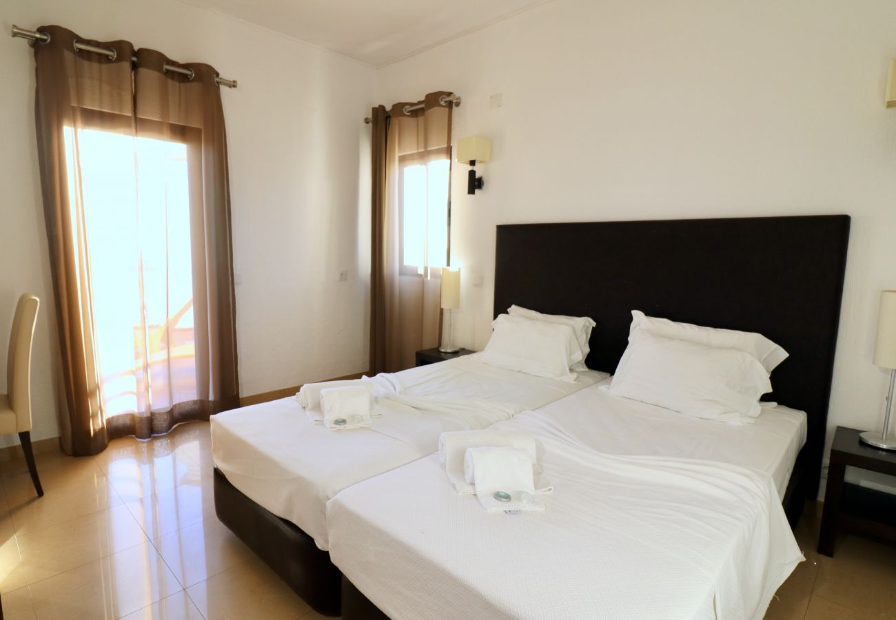 Apart-hotel em Albufeira - Bellavista Jardim _ Apartamento T3 Premium Vista Mar