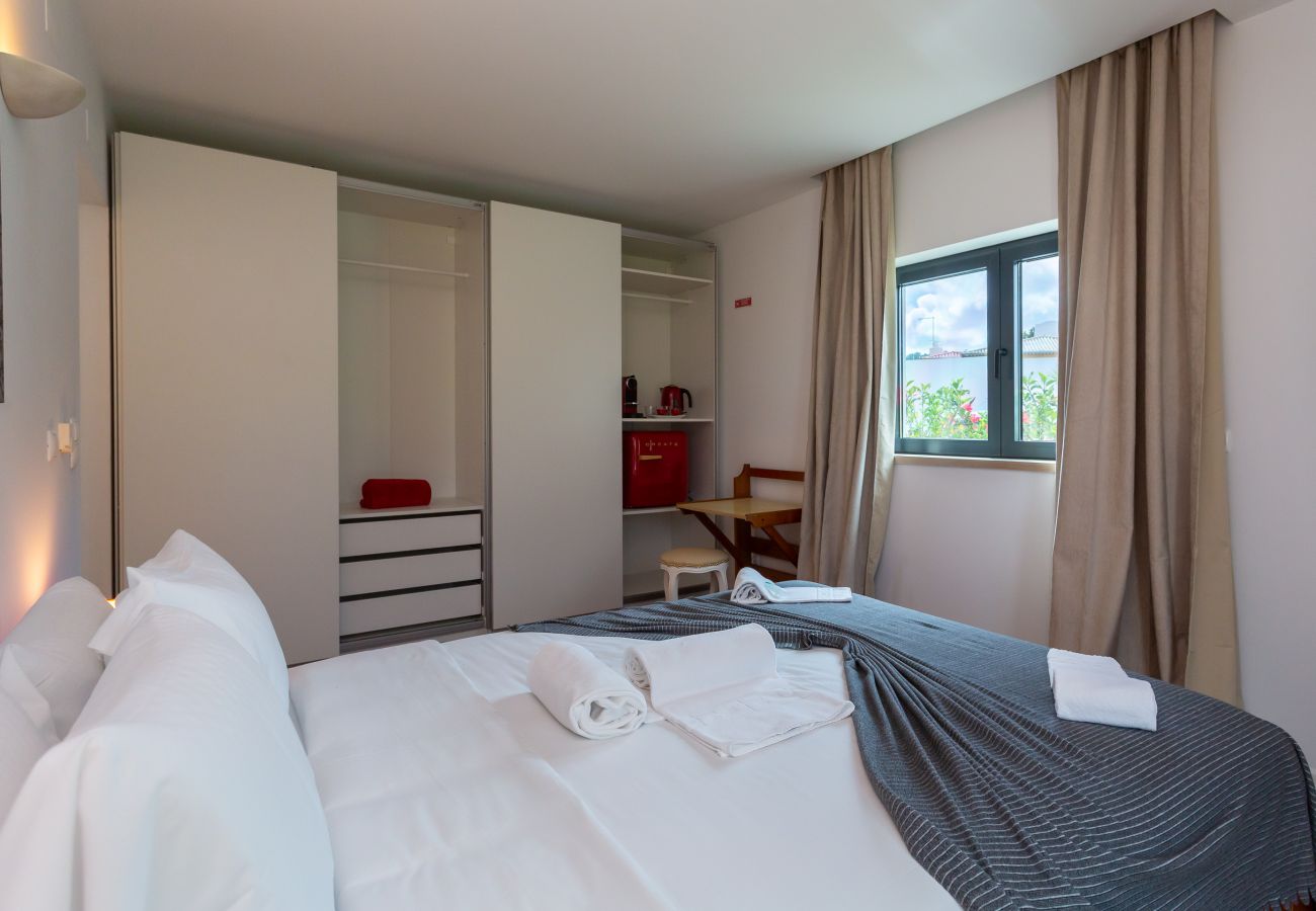 Quarto em Ulgueira - BeGuest SunRoca Suite 1