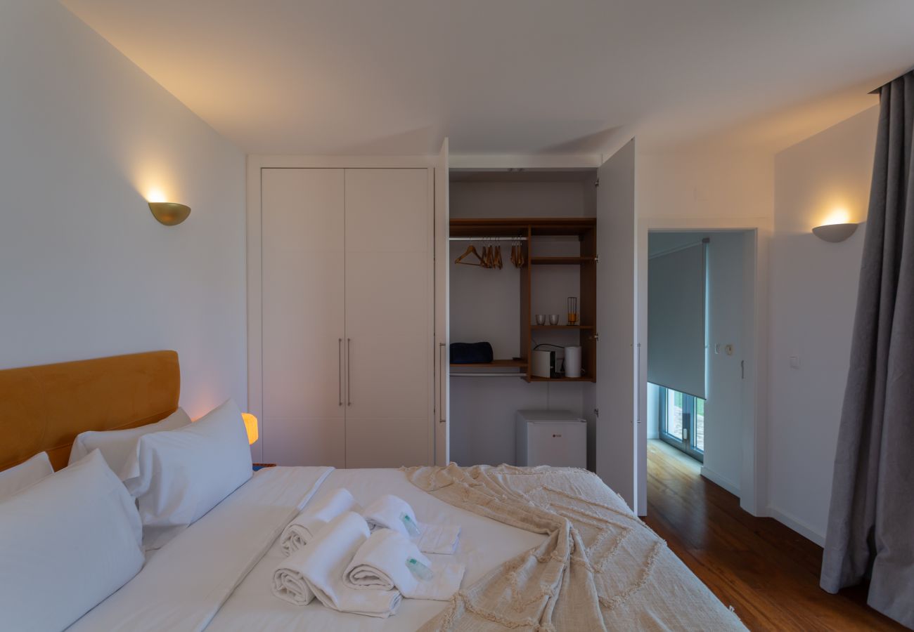 Quarto em Ulgueira - BeGuest SunRoca Suite 3