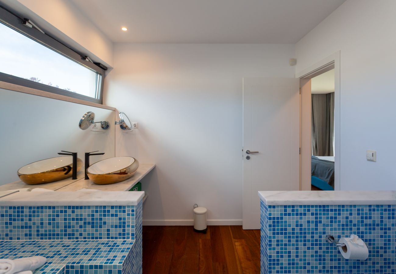 Quarto em Ulgueira - BeGuest SunRoca Premium Suite