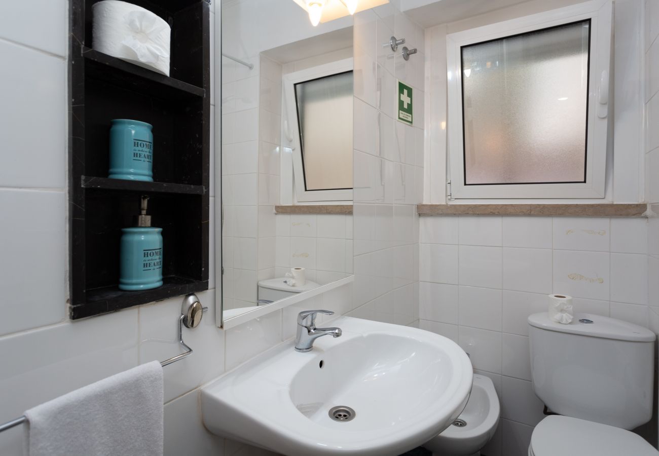 Apartamento em Lisboa - BeGuest Alegria Apartment