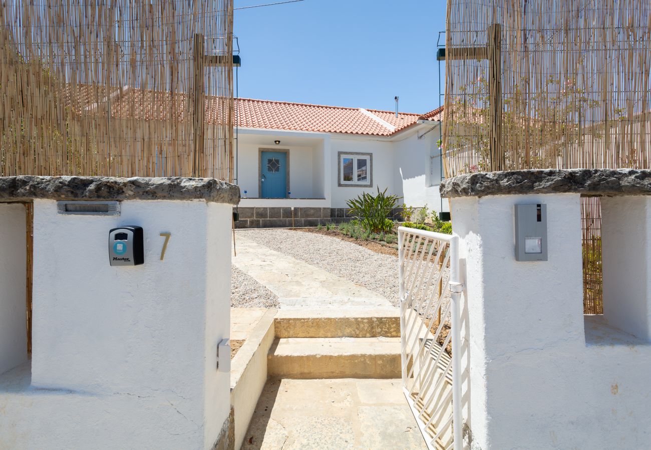 House in Cascais - BeGuest Cascais Blue Family Home